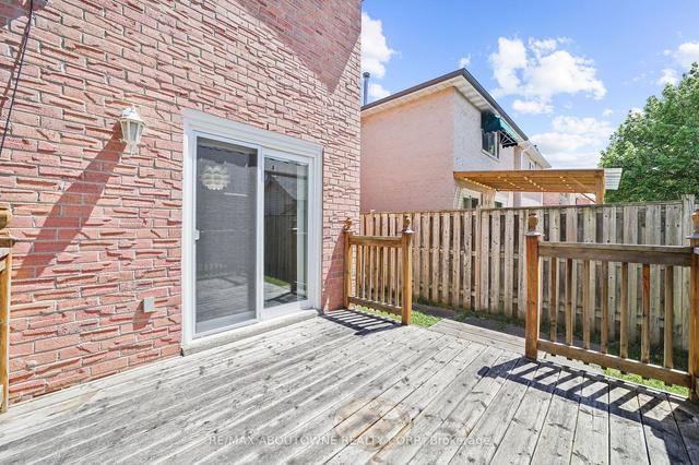 15 Rushmore Cres, House detached with 3 bedrooms, 2 bathrooms and 6 parking in Brampton ON | Image 17