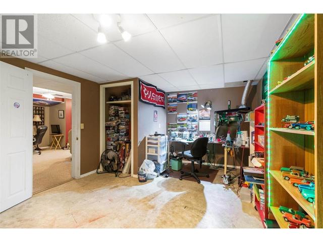 3194 Mcleod Rd, House detached with 3 bedrooms, 2 bathrooms and 4 parking in West Kelowna BC | Image 18