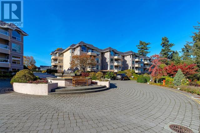 3185 - 2600 Ferguson Rd, Condo with 2 bedrooms, 2 bathrooms and 2 parking in Central Saanich BC | Image 12