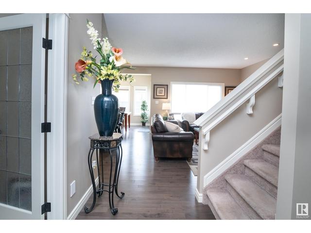 285 Cy Becker Bv Nw, House detached with 3 bedrooms, 2 bathrooms and null parking in Edmonton AB | Image 6