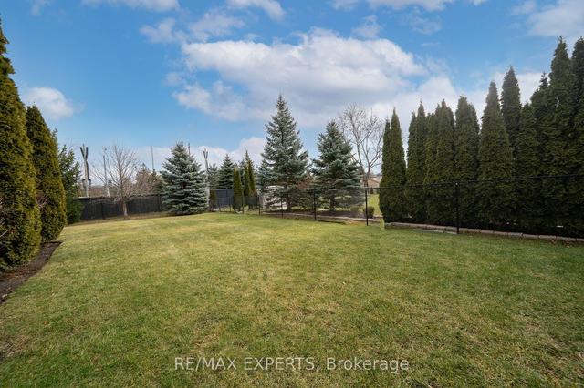 BSMT - 15 Greystone Gate, House detached with 2 bedrooms, 3 bathrooms and 3 parking in Vaughan ON | Image 14