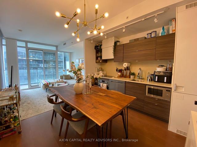 2007 - 125 Peter St, Condo with 1 bedrooms, 1 bathrooms and 0 parking in Toronto ON | Image 14