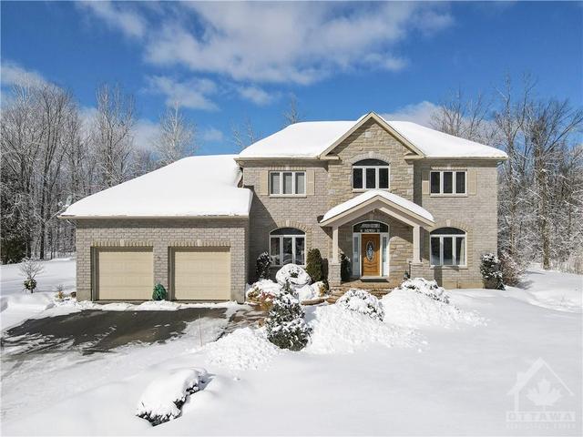 6289 Apple Orchard Rd, House detached with 6 bedrooms, 4 bathrooms and 8 parking in Ottawa ON | Image 2