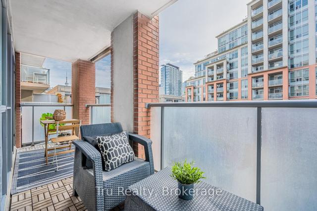401 - 1005 King St W, Condo with 2 bedrooms, 2 bathrooms and 1 parking in Toronto ON | Image 10