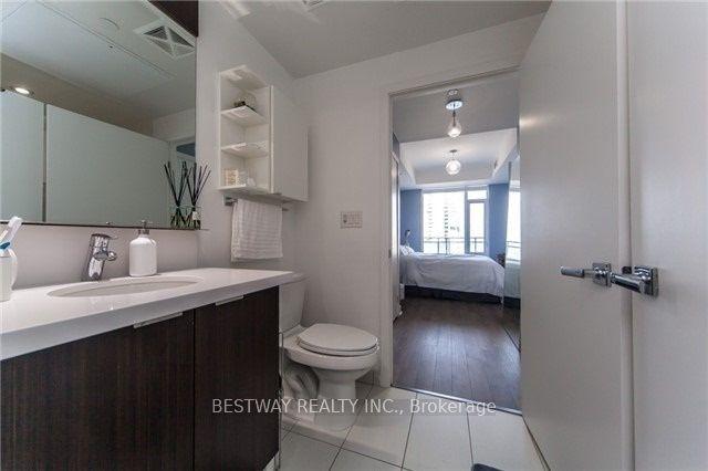 2804 - 21 Widmer St, Condo with 1 bedrooms, 1 bathrooms and 1 parking in Toronto ON | Image 9