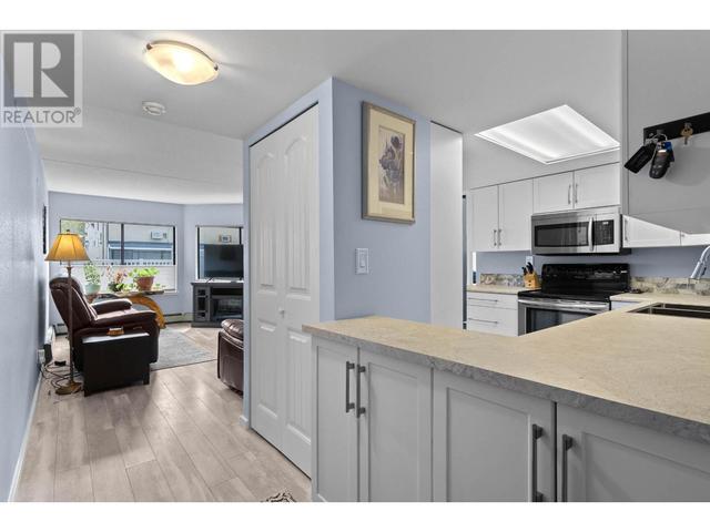 106 - 525 Nicola St, Condo with 2 bedrooms, 1 bathrooms and null parking in Kamloops BC | Image 5