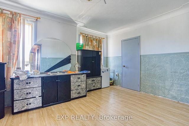 49 Leeming St, House detached with 3 bedrooms, 2 bathrooms and 0 parking in Hamilton ON | Image 6