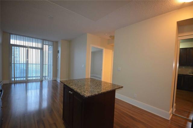 1401 - 330 Burnhamthorpe Rd W, Condo with 1 bedrooms, 1 bathrooms and 1 parking in Mississauga ON | Image 19
