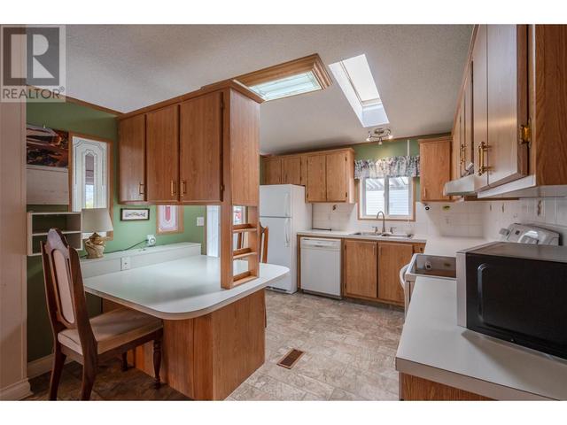 33 - 6822 Leighton Cres, House other with 2 bedrooms, 2 bathrooms and null parking in Okanagan Similkameen C BC | Image 16