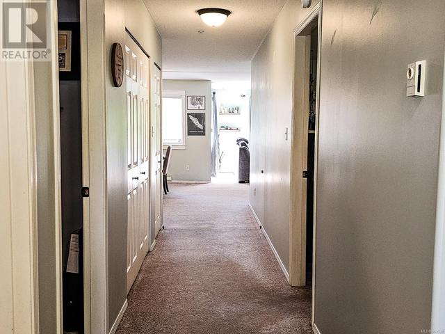 Entry hallway | Image 5