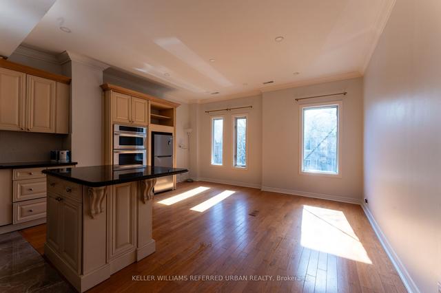 UPPER - 177 Strachan Ave, House other with 2 bedrooms, 1 bathrooms and 0 parking in Toronto ON | Image 12