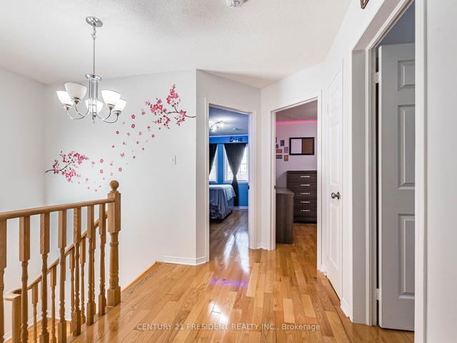 36 Prince Cres, House detached with 4 bedrooms, 4 bathrooms and 3 parking in Brampton ON | Image 7