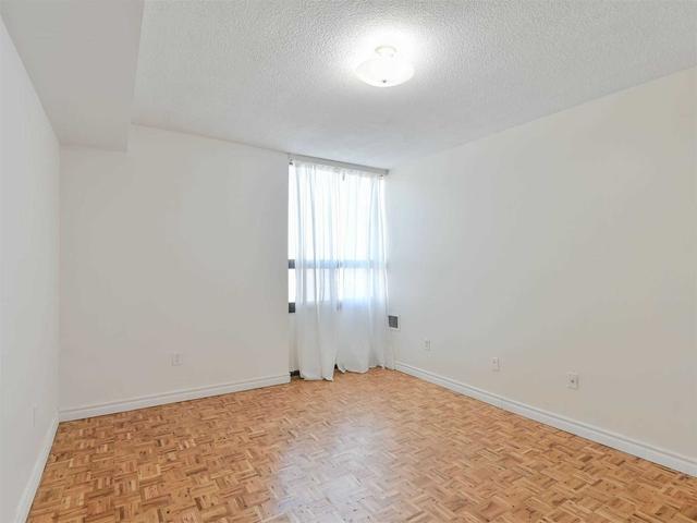 1313 - 50 Mississauga Valley Blvd, Condo with 3 bedrooms, 2 bathrooms and 1 parking in Mississauga ON | Image 15
