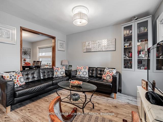 89 Miller St, House semidetached with 3 bedrooms, 3 bathrooms and 1 parking in Toronto ON | Image 6