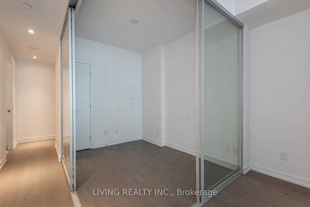 3008 - 488 University Ave, Condo with 2 bedrooms, 2 bathrooms and 1 parking in Toronto ON | Image 2