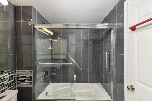 594 - 574 Wellington St W, Townhouse with 2 bedrooms, 2 bathrooms and 1 parking in Toronto ON | Image 22