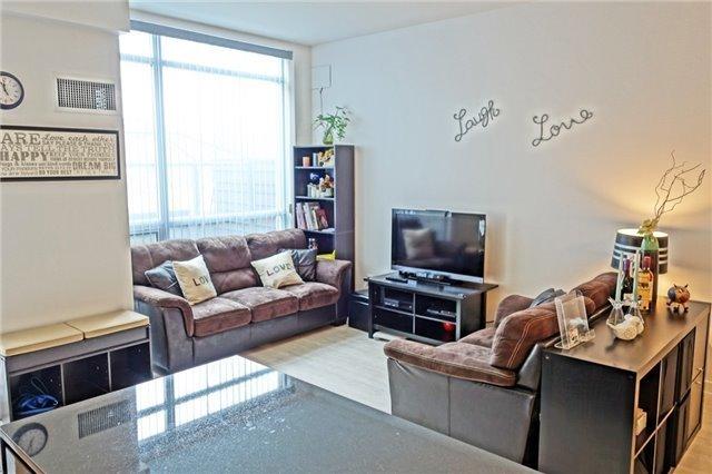 TH03 - 33 Singer Ct, Townhouse with 2 bedrooms, 3 bathrooms and 1 parking in Toronto ON | Image 11