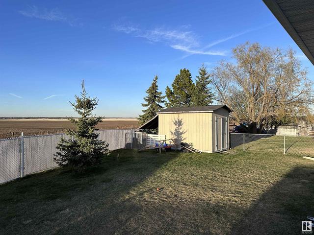 11047 105 St, House detached with 4 bedrooms, 2 bathrooms and 4 parking in Westlock AB | Image 21