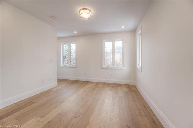 102 Dawson St, House semidetached with 3 bedrooms, 2 bathrooms and 2 parking in Waterloo ON | Image 27