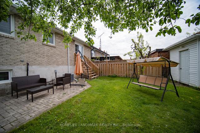 2552 Crystalburn Ave, House semidetached with 3 bedrooms, 2 bathrooms and 3 parking in Mississauga ON | Image 31