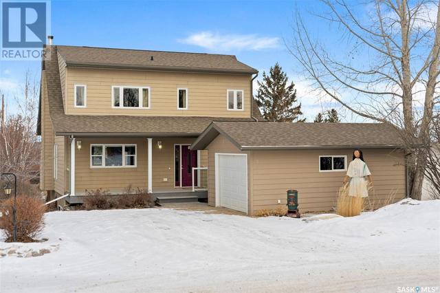 317 Cumming Avenue, House detached with 4 bedrooms, 3 bathrooms and null parking in Manitou Beach SK | Image 1