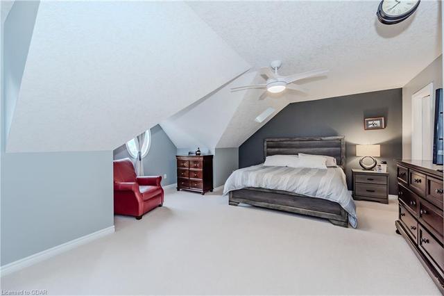16 - 165 Terraview Cres, House attached with 3 bedrooms, 2 bathrooms and 4 parking in Guelph ON | Image 4