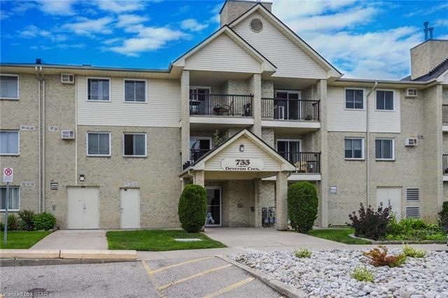 210 - 733 Deveron Cres, House attached with 3 bedrooms, 1 bathrooms and 1 parking in London ON | Image 1