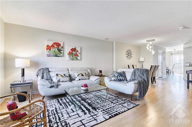 630 Danaca Private, House attached with 2 bedrooms, 3 bathrooms and 1 parking in Ottawa ON | Image 9