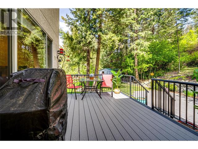 19 Kestrel Crt, House detached with 4 bedrooms, 3 bathrooms and 6 parking in Vernon BC | Image 42