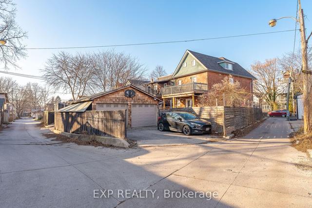5 Jerome St, House detached with 3 bedrooms, 4 bathrooms and 4 parking in Toronto ON | Image 12