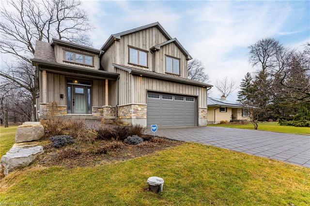 2580 Dundas St, House detached with 4 bedrooms, 3 bathrooms and 8 parking in London ON | Image 12