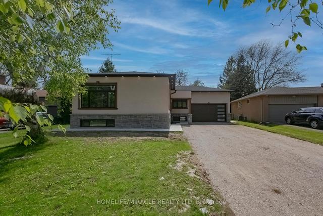 144 Cornwall Hts, House detached with 4 bedrooms, 4 bathrooms and 8 parking in Brampton ON | Image 1