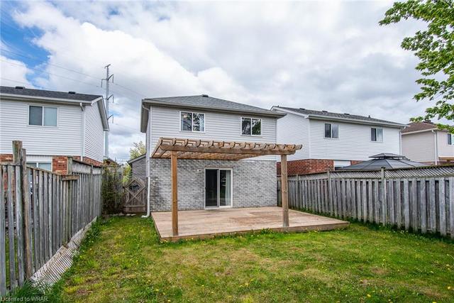 197 Deerpath Dr, House detached with 3 bedrooms, 3 bathrooms and 4 parking in Guelph ON | Image 35