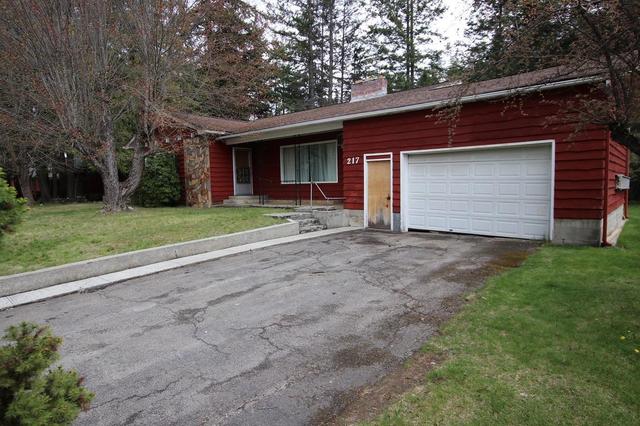 217 6th St, House detached with 5 bedrooms, 3 bathrooms and 4 parking in Nakusp BC | Image 20