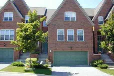 7C - 928 Queen St W, Townhouse with 3 bedrooms, 4 bathrooms and 4 parking in Mississauga ON | Image 1