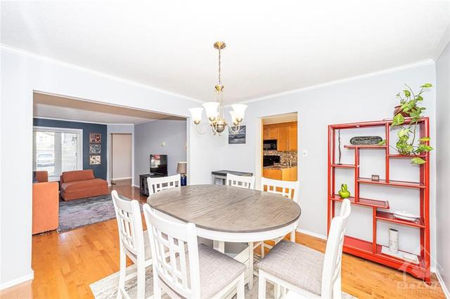 380 Oaklawn Cres, House detached with 4 bedrooms, 4 bathrooms and 4 parking in Ottawa ON | Image 7