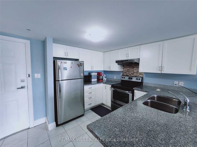 401 - 64 Frederick Dr, Condo with 3 bedrooms, 2 bathrooms and 1 parking in Guelph ON | Image 12