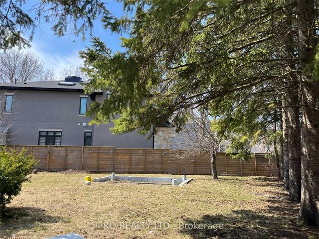 77 Sunset Beach Rd S, House detached with 3 bedrooms, 2 bathrooms and 4 parking in Richmond Hill ON | Image 21