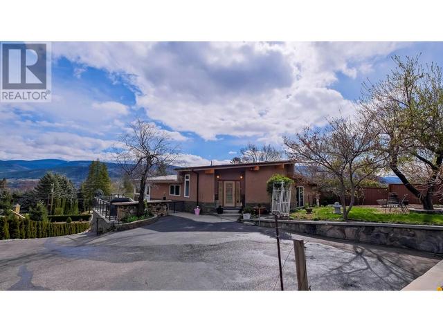 404 West Bench Dr, House detached with 4 bedrooms, 3 bathrooms and 7 parking in Okanagan Similkameen F BC | Image 65