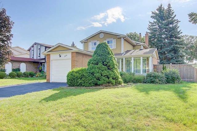 226 Goldhawk Trail, House detached with 3 bedrooms, 3 bathrooms and 3 parking in Toronto ON | Image 1