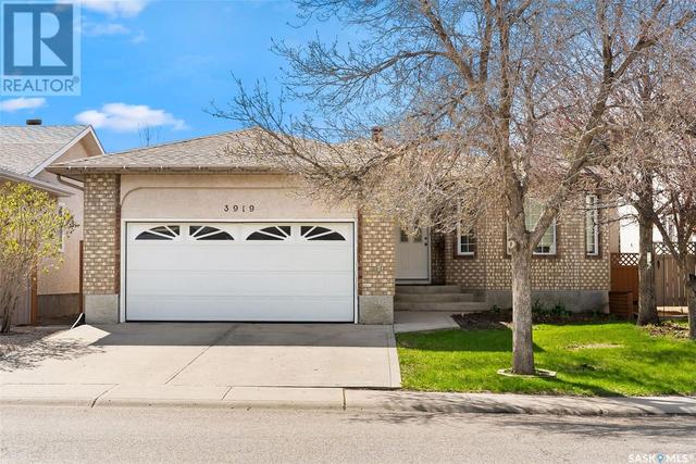 3919 Arbor Grove Dr, House detached with 3 bedrooms, 2 bathrooms and null parking in Regina SK | Image 1