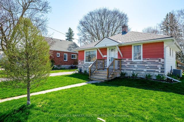 49 Morrow St, House detached with 2 bedrooms, 2 bathrooms and 2 parking in Peterborough ON | Image 23