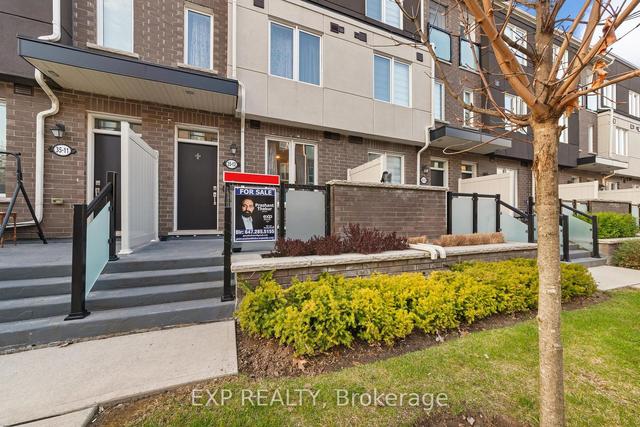 12 - 35 Heron Park Pl, Townhouse with 3 bedrooms, 3 bathrooms and 1 parking in Toronto ON | Image 1