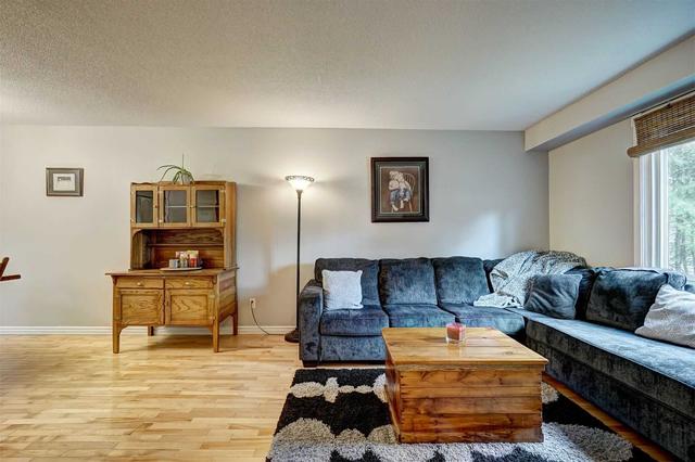 961 Vance Cres, House detached with 4 bedrooms, 3 bathrooms and 8 parking in Innisfil ON | Image 8
