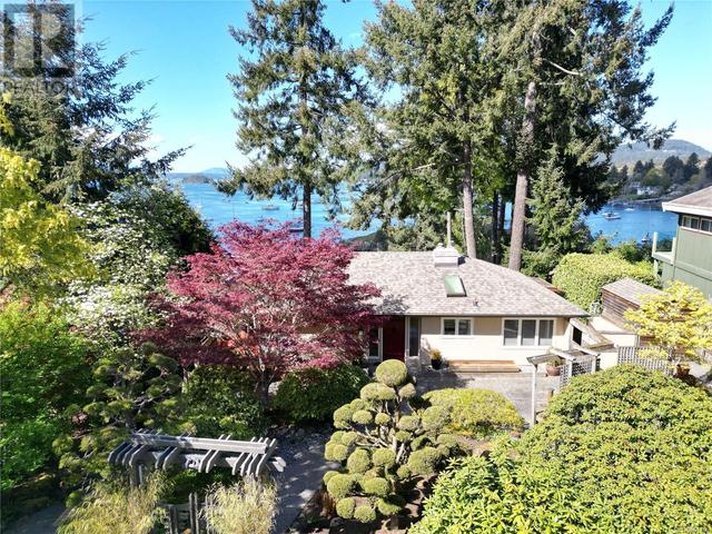 746 Sea Dr, House detached with 3 bedrooms, 2 bathrooms and 4 parking in Central Saanich BC | Image 58