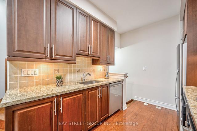 12 - 70 Hargrave Lane, Townhouse with 3 bedrooms, 3 bathrooms and 2 parking in Toronto ON | Image 5