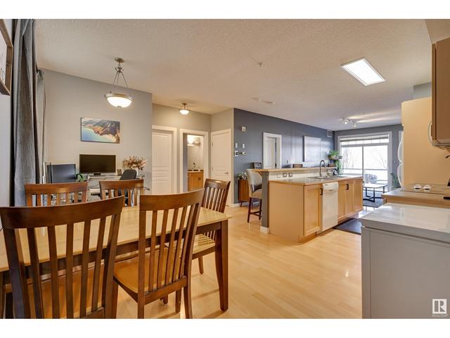 210 - 9828 112 St Nw, Condo with 2 bedrooms, 1 bathrooms and 2 parking in Edmonton AB | Image 19