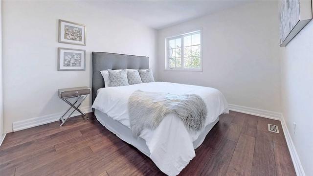 5845 Sidmouth St, House detached with 4 bedrooms, 5 bathrooms and 5 parking in Mississauga ON | Image 29