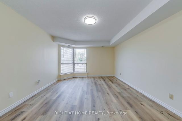 302 - 3267 King St E, Condo with 2 bedrooms, 2 bathrooms and 1 parking in Kitchener ON | Image 15