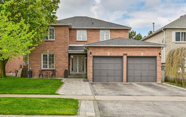 51 Howes St, House detached with 4 bedrooms, 3 bathrooms and 4 parking in Ajax ON | Image 1